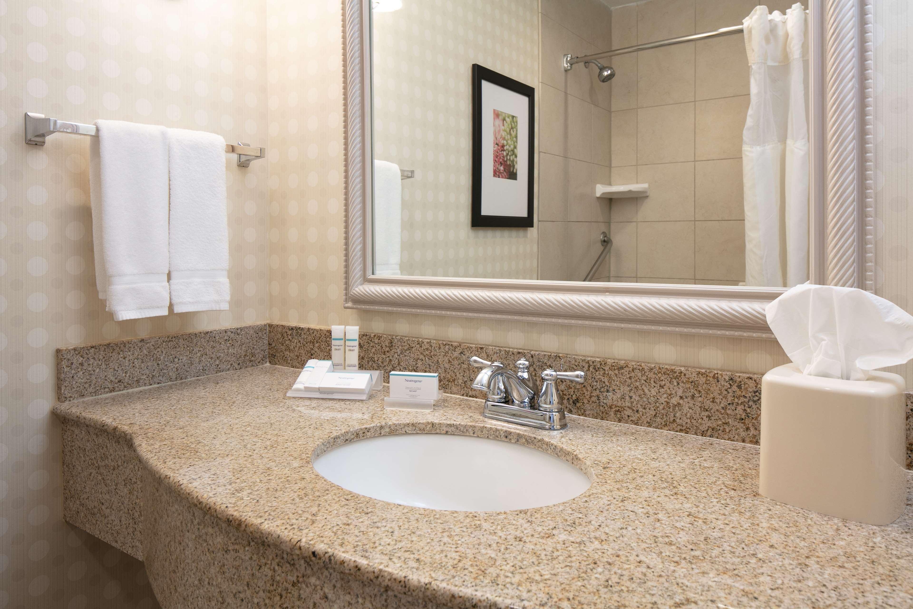 Hilton Garden Inn Omaha West Zewnętrze zdjęcie